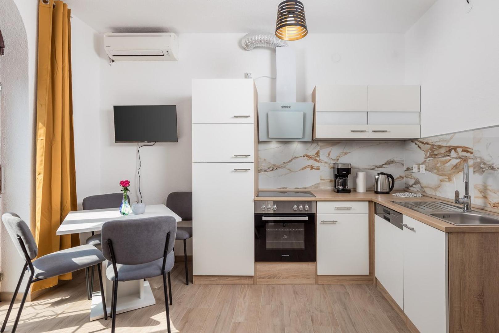 Apartments Jadranka Omišalj Dış mekan fotoğraf